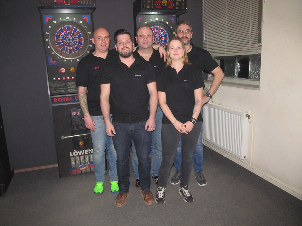 Zweite Klasse-Team a) Loners Classics