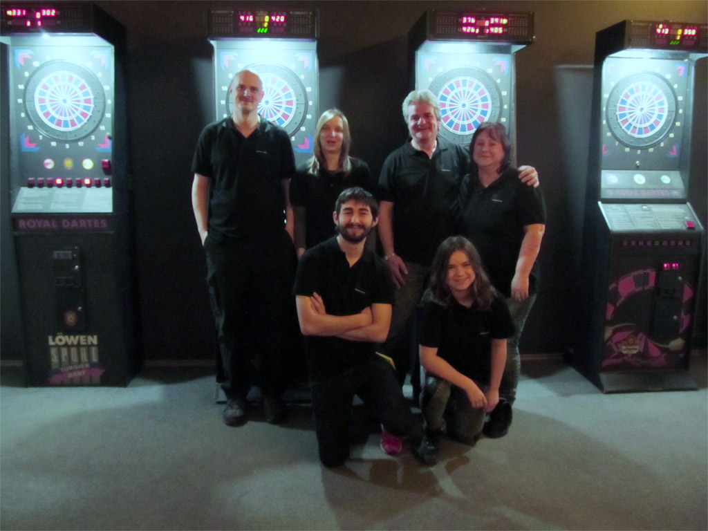 Zweite Klasse-Team b) Loners Fighters